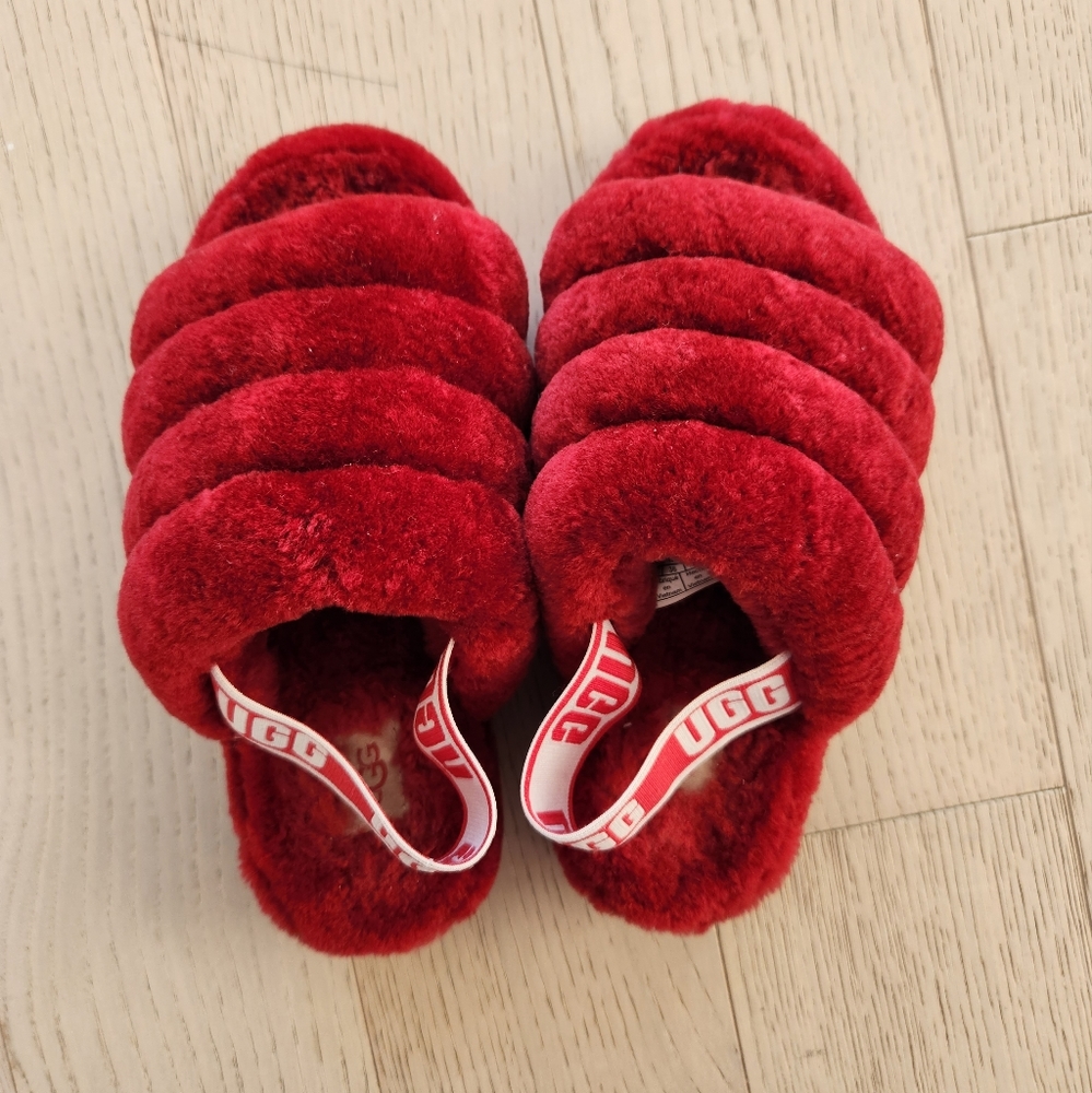 Ugg Fluff Yeah Slide Kids Size 5